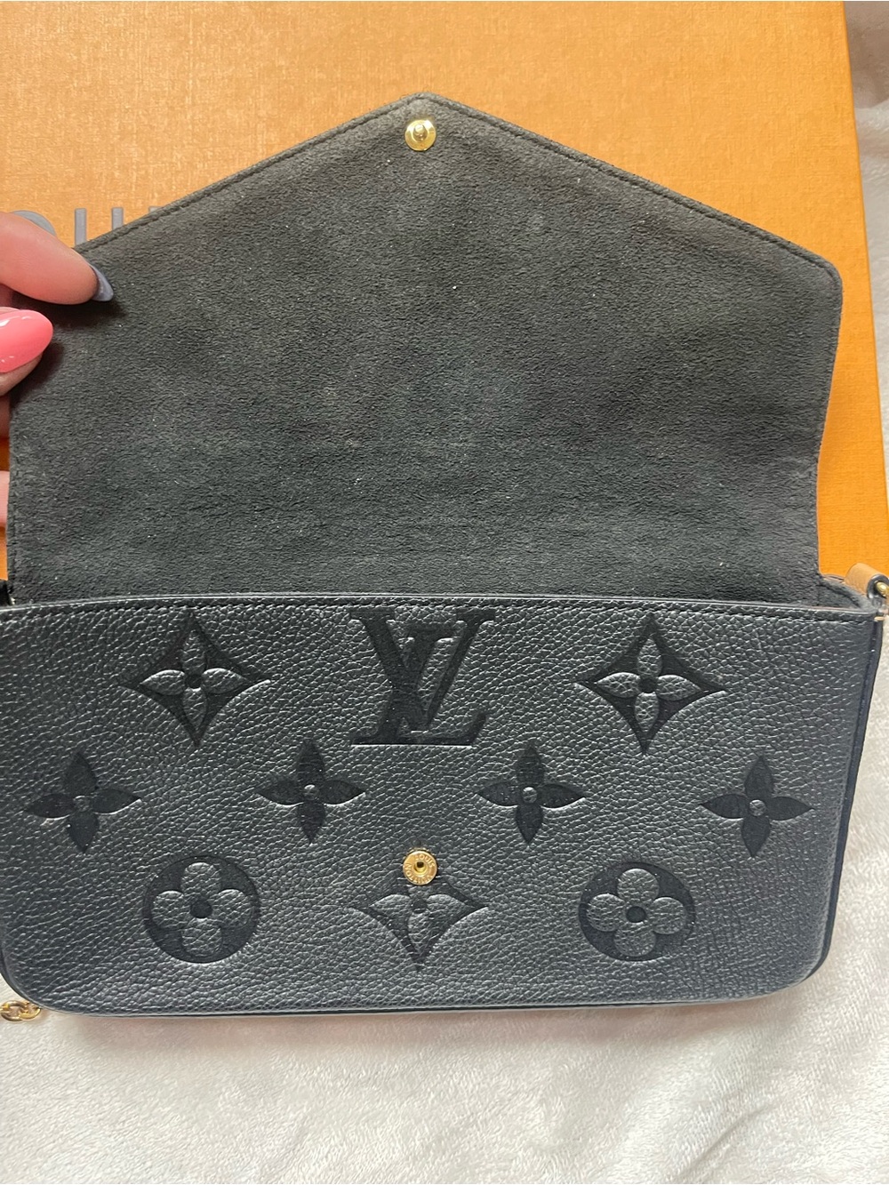 LV Félicie leather crossbody bag in rare leopard print - Picture 2 of 8